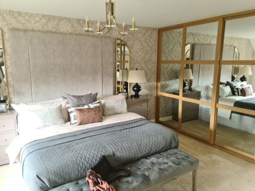 New Build Home Decoration La Group 03 Medium